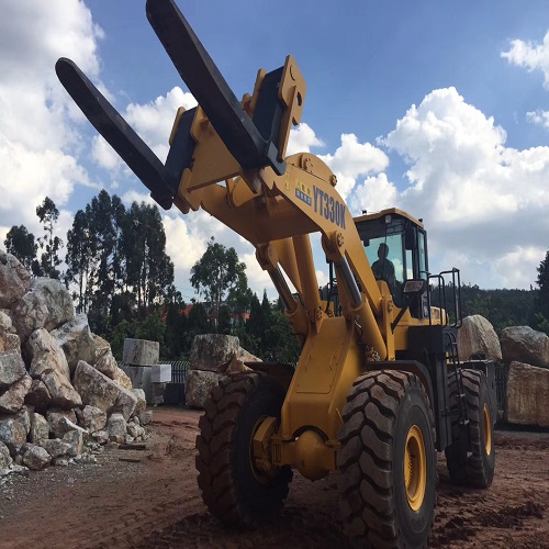 33 tons Forklift loader 