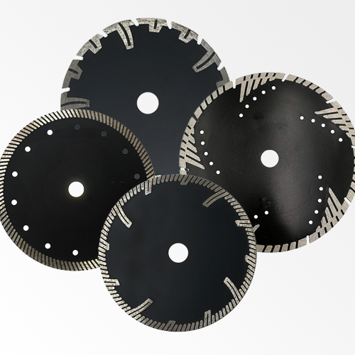 Hot press sintered diamond saw blade