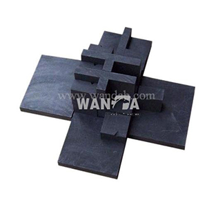 Graphite blade mold