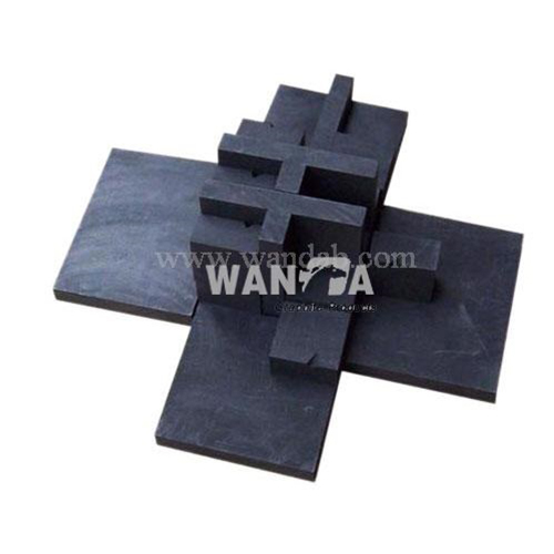 Graphite blade mold