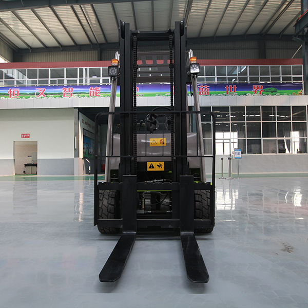 EF420E Forklift