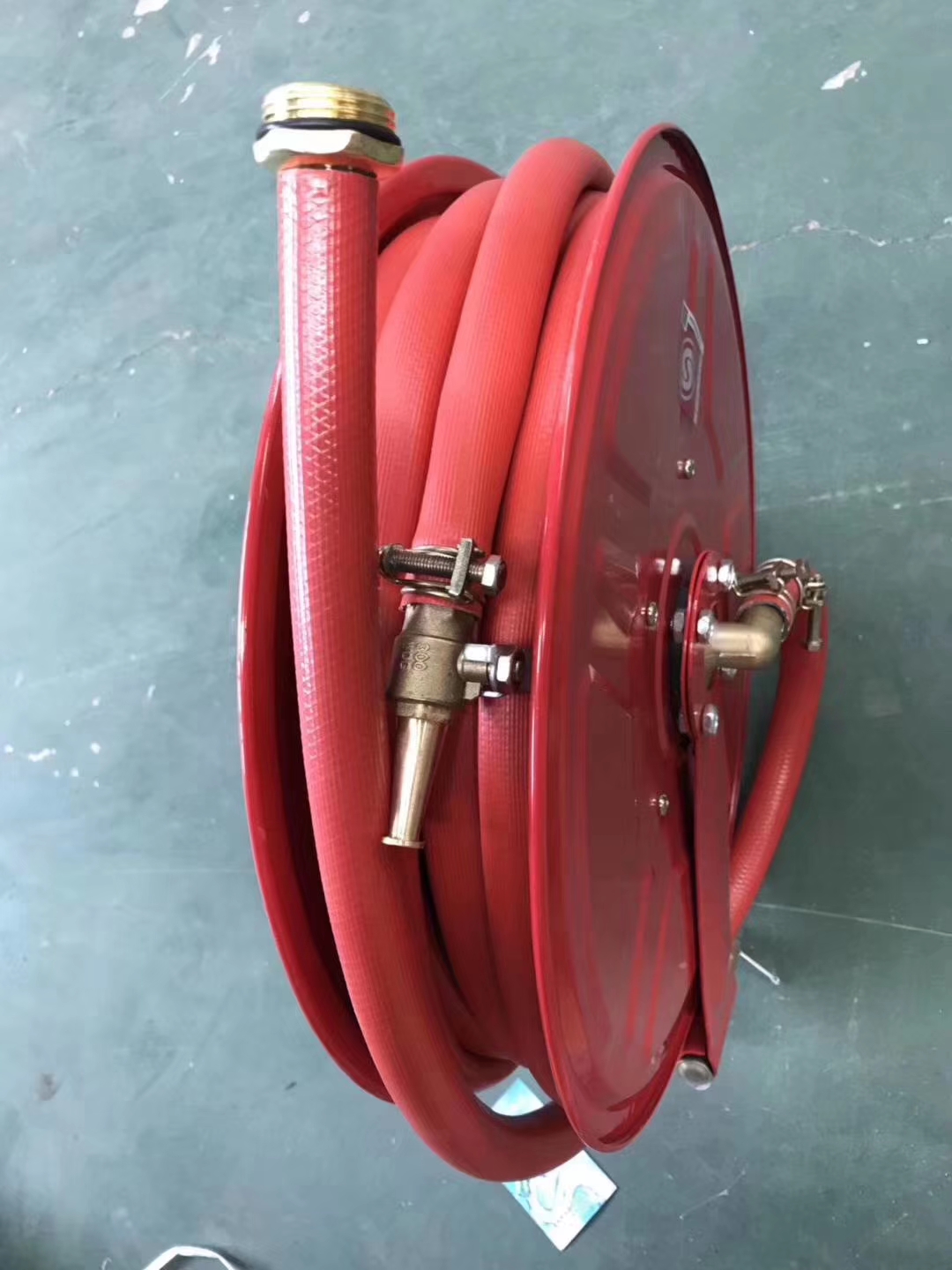 Bolt box reel water gun buckle